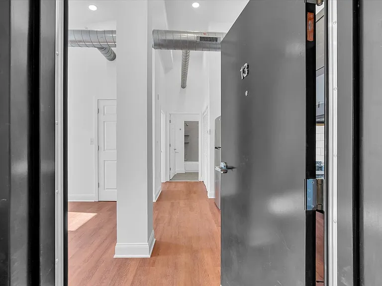 1406 Fairmount Ave #13 — Photo 2