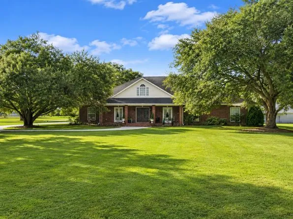10 Tierra Lago Dr, Carriere, MS 39426