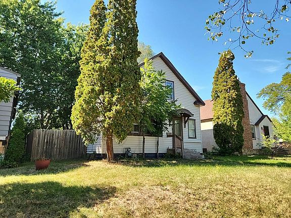 3rd image of 4851 Aldrich Ave N