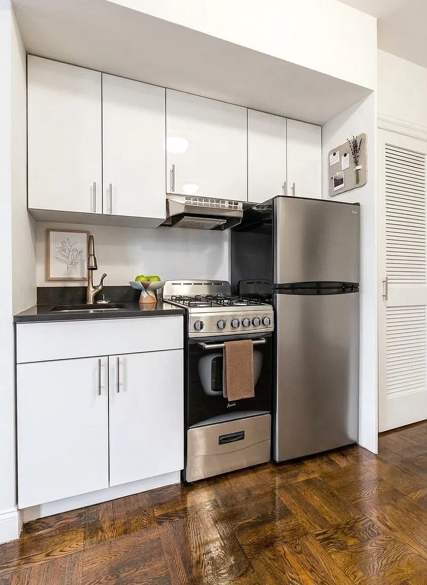 12 Perry Street — Photo 4