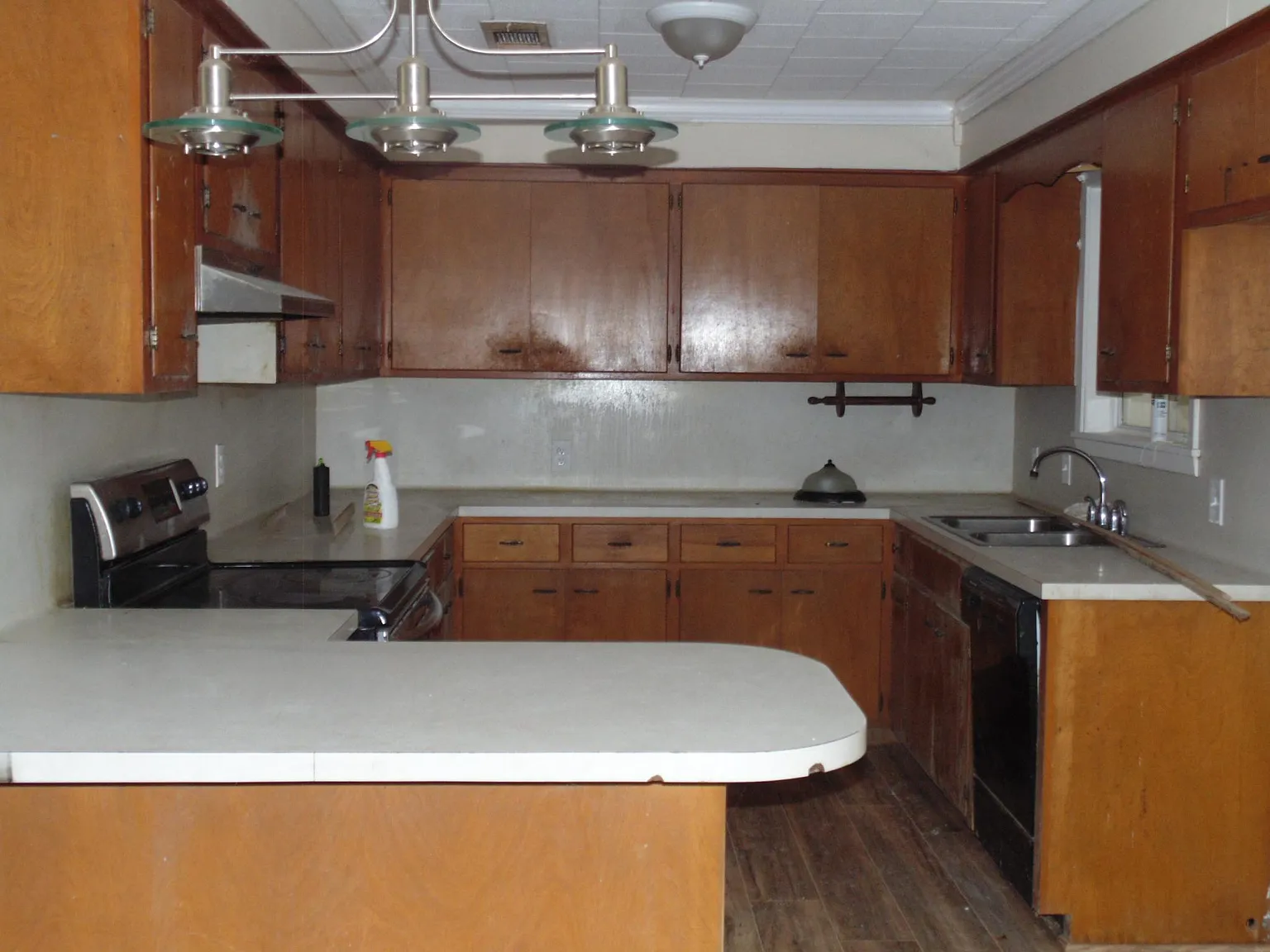 3 bed, 1658 sqft, $1,200 — Photo 2