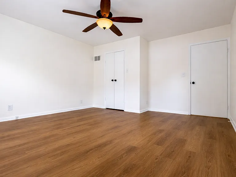 4011 Crawford Ave — Photo 7