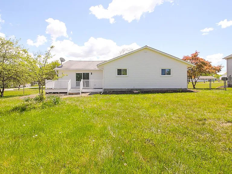 1701 Glenwood Dr — Photo 44