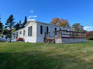 713 River Rd, Buxton, ME 04093