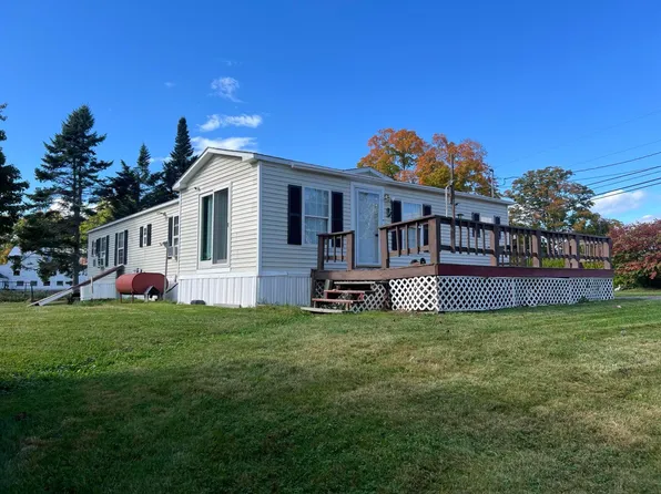 713 River Road, Buxton, ME 04093