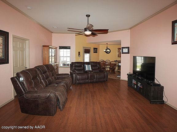 5th image of 1409 Fox Hollow Ave
