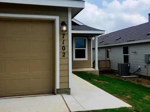 7102 Satellite Dr, San Antonio, TX 78217