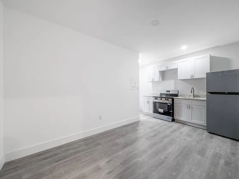 1003 Newly renovated 1/1 in Little Havana, near Brickell & Downtown! — Photo 9