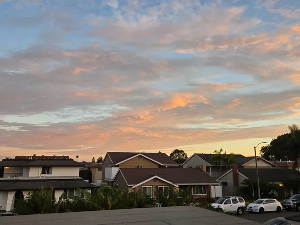 7291 La Mancha Cir #C, Huntington Beach, CA 92647