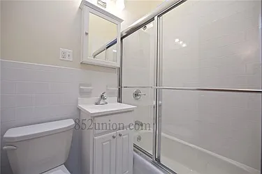 Rented by R New York