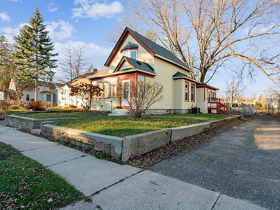 2nd image of 809 Englewood Ave