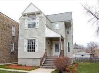 1842 W Estes Ave, Chicago, IL 60626