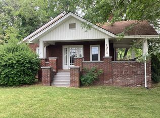 1014 Old Spartanburg Rd, Hendersonville, NC 28792