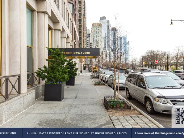 180 Riverside Boulevard image 29 of 31