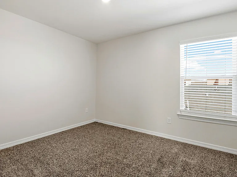 649 La Entrada Cir — Photo 25
