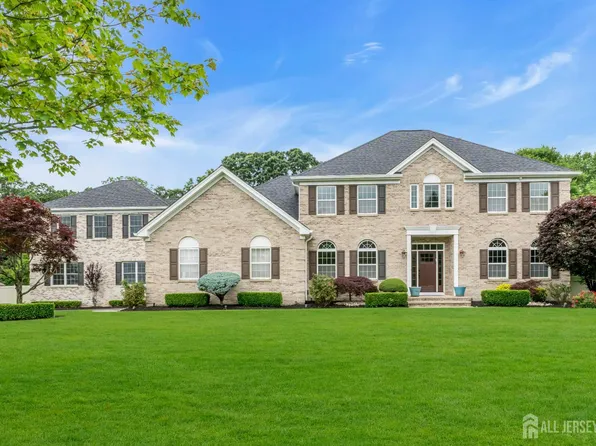 3 Malibu Ct, Jackson, NJ 08527