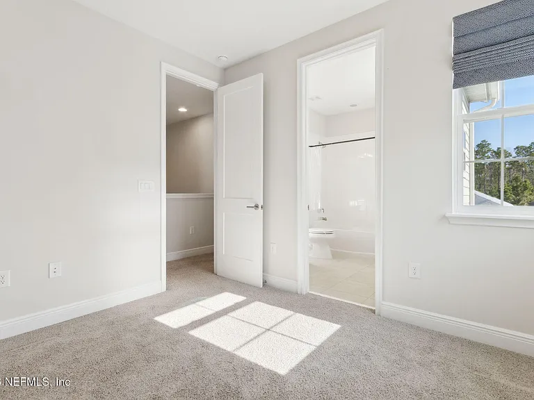 401 Marquesa Cir — Photo 39
