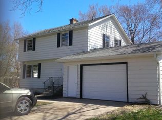 90 W Main St, Newaygo, MI 49337