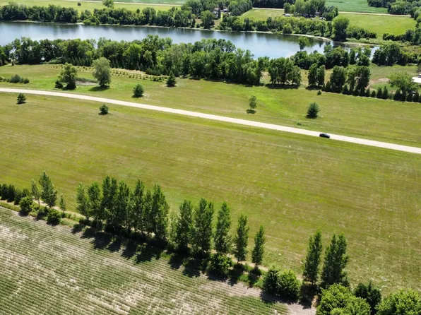 3 343rd St, Watkins, MN 55389