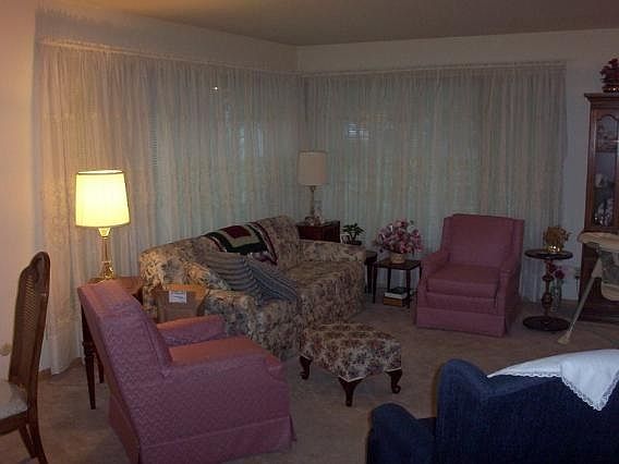 4th image of 2945 S Cleveland Park Dr