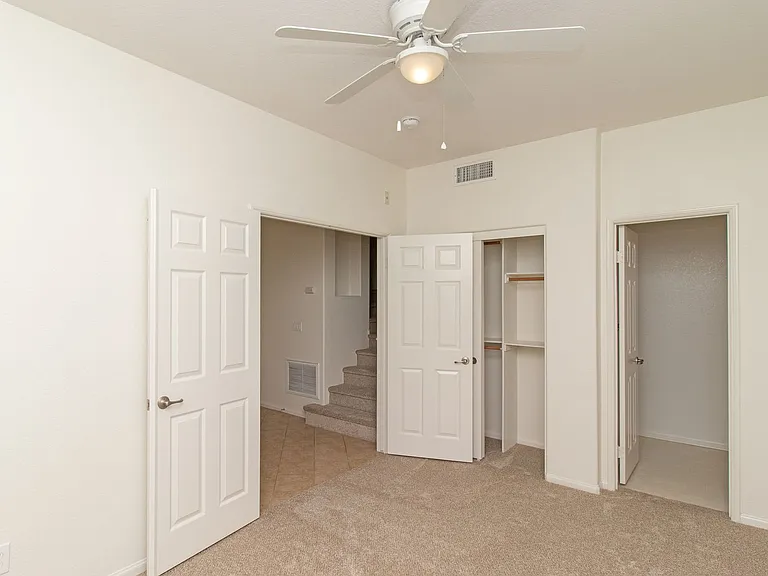 2110 Silverado St — Photo 3