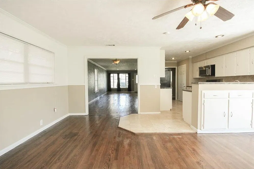 4 bed, 2435 sqft, $3,850 — Photo 3