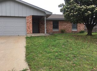 216 Sharp Dr, Stephenville, TX 76401