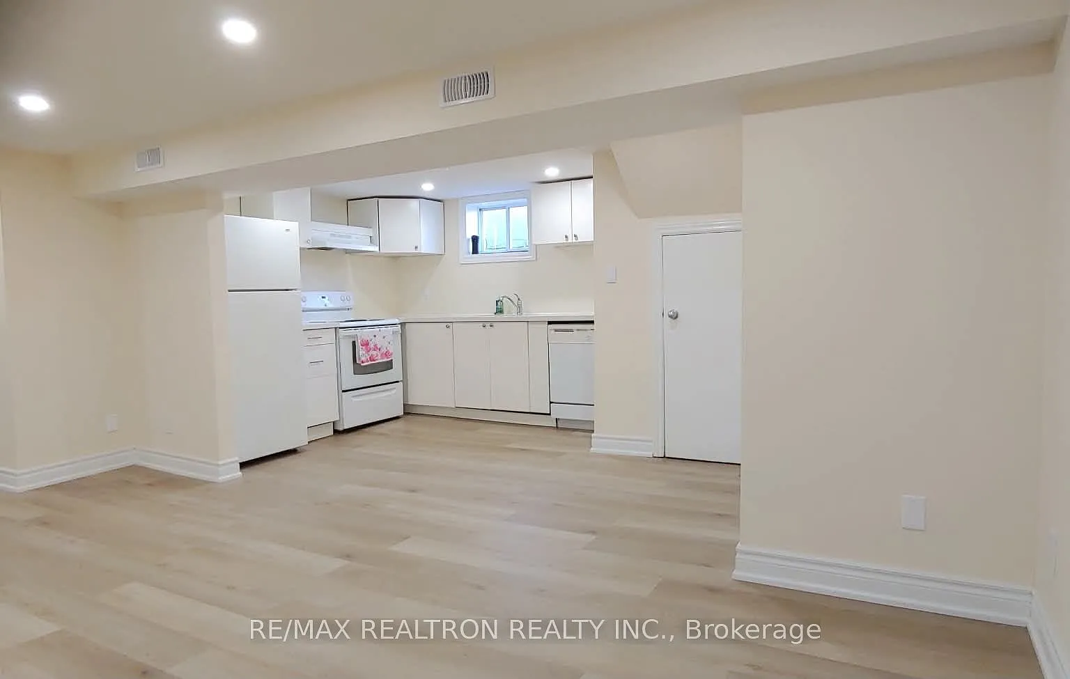 2 bed, $1,700 — Photo 3