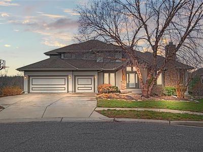 8156 Bittersweet Dr, Lenexa, KS, 66220