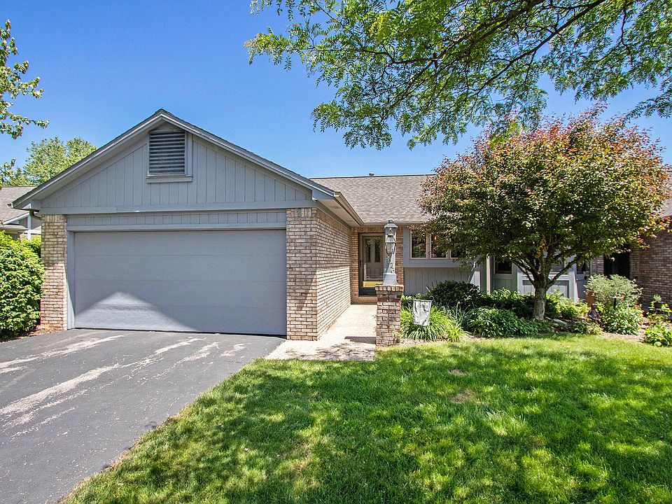 1st image of 3026 Maple Villa Dr SE