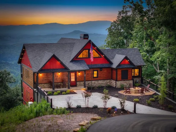 401 Kittatinny Dr, Mineral Bluff, GA 30559
