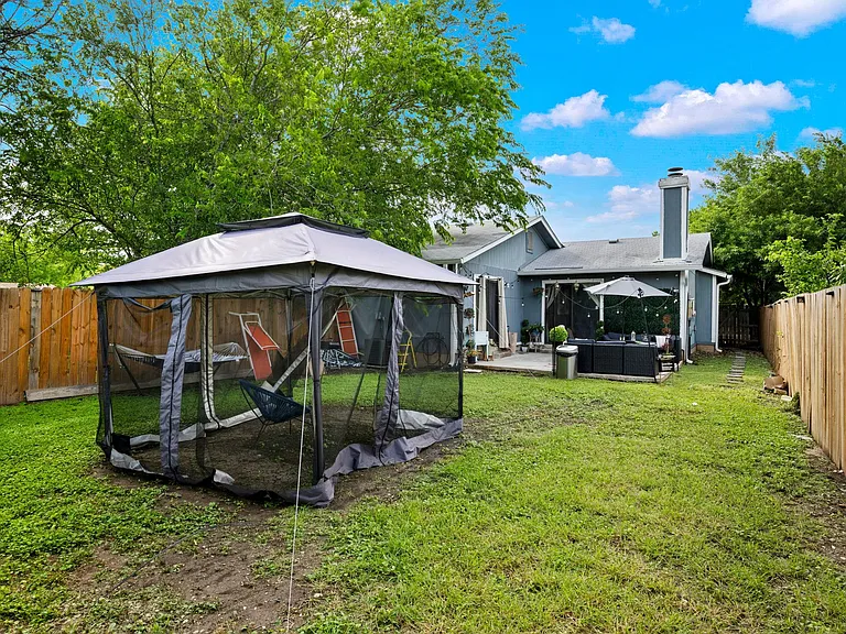 8317 Forest Ridge Dr — Photo 21