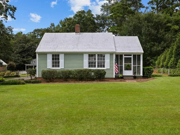 102 Oak St, Trussville, AL 35173