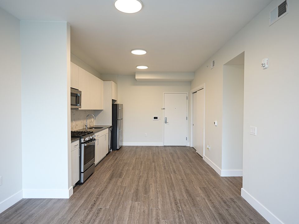 1st image of 475 William St #10579923