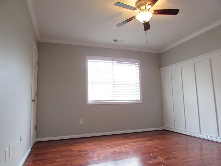 106 Yorkshire Dr — Photo 12