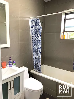 Rented by Rumah Realty Inc | media 16