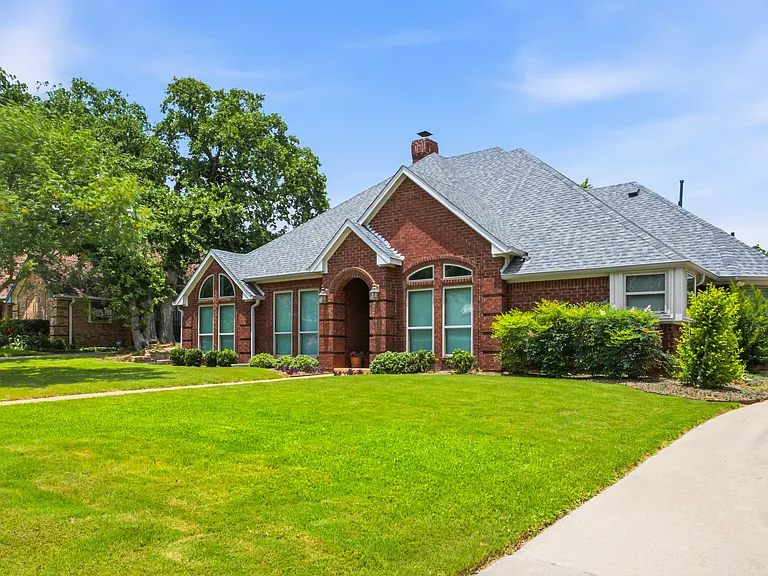 2942 Woodland Hills Dr — Photo 41