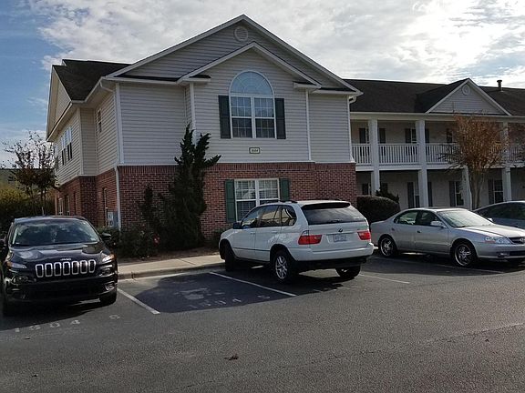 3rd image of 1604 Willoughby Park Court #A