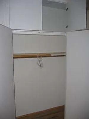 Rented by Eric Goodman Realty Corp | media 8