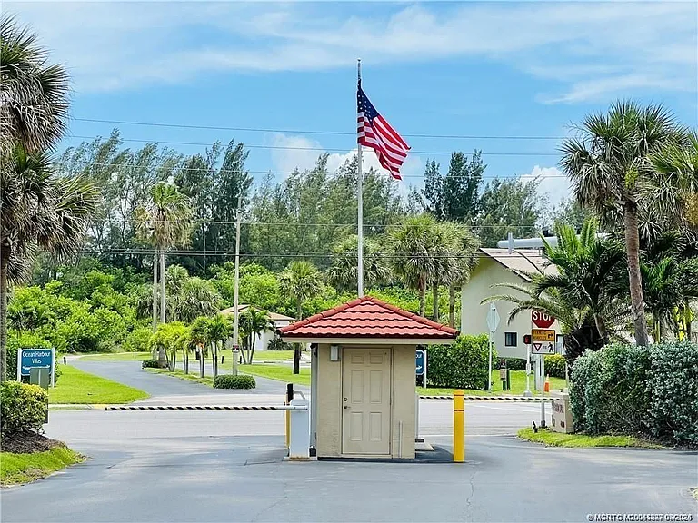 4250 N Highway A1A #302 — Photo 69