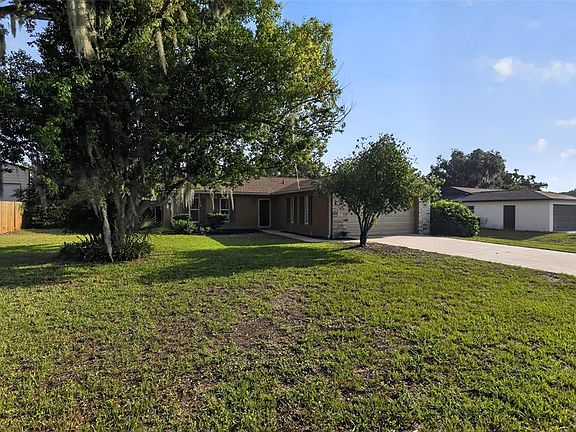 2nd image of 13635 BERKSHIRE COURT