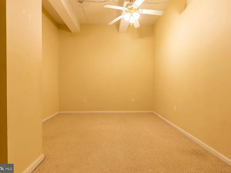 1324 Locust St #1602 — Photo 15