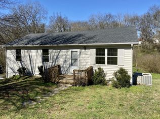 131 Rainbow Cir, Columbia, TN 38401