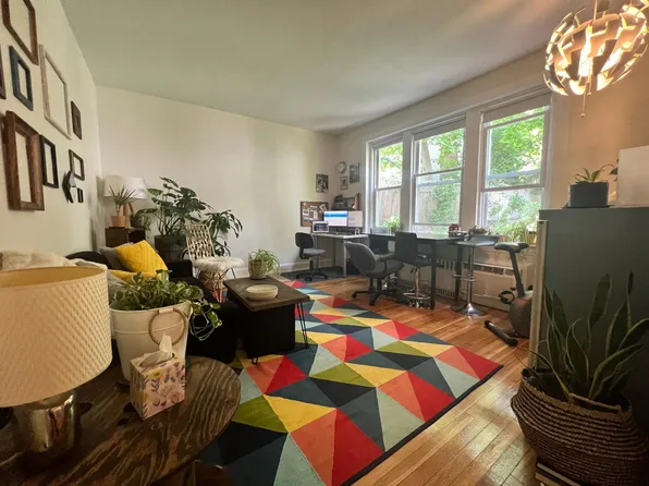 39 Lancaster Ter #12, Brookline, MA 02446