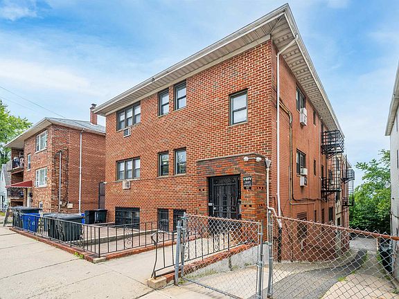 2nd image of 119 Terrace Ave APT 2