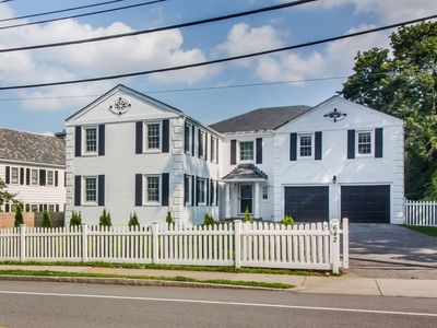 642 Centre St, Newton, MA, 02458