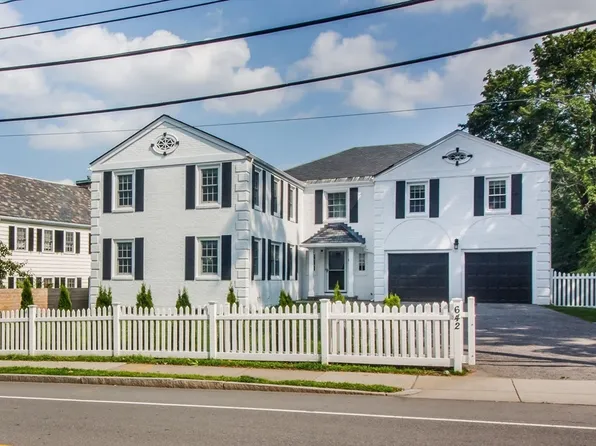 642 Centre St, Newton, MA 02458