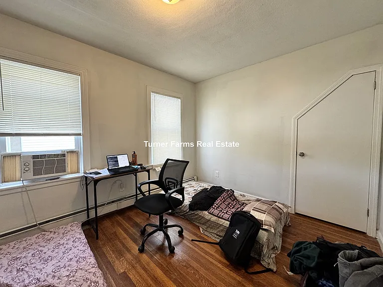 15 Taylor St #B — Photo 6