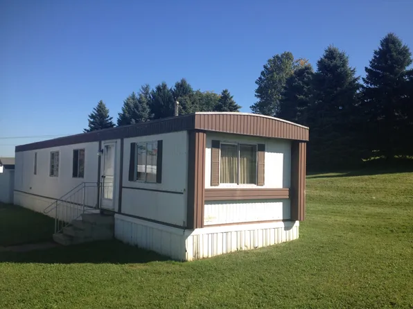18523 Harrison Rd SW, Navarre, OH 44662