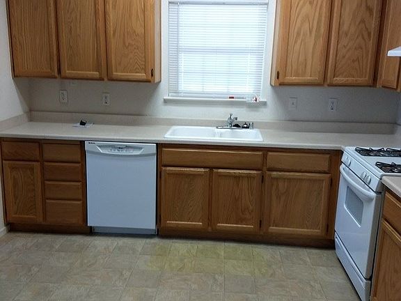 5th image of 3719 2nd Ave